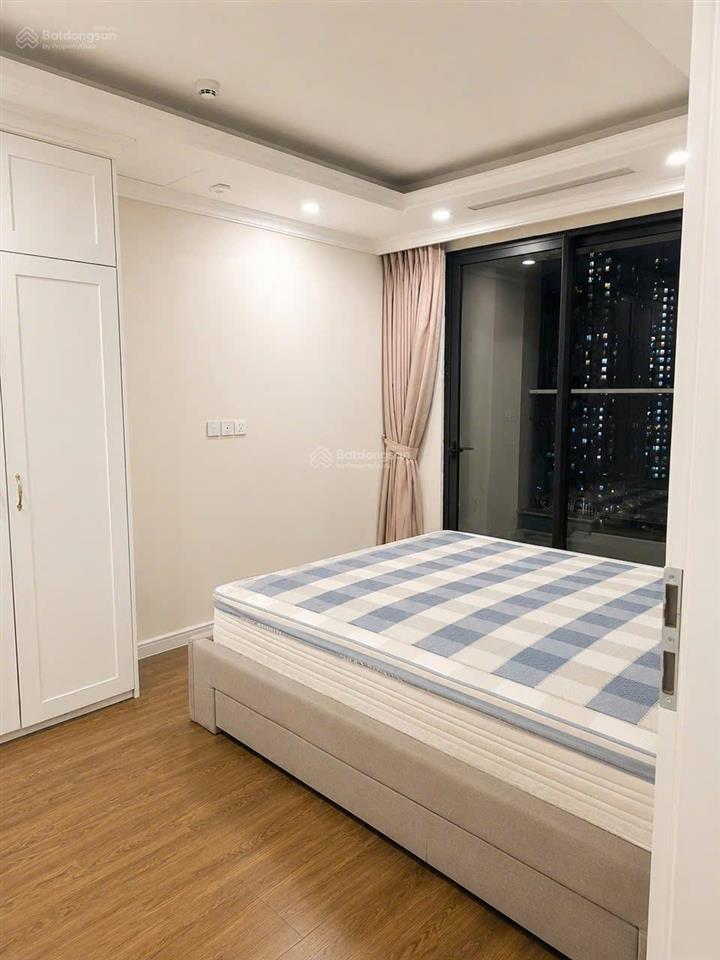 Cho thuê 3pn, 100m2, 15 triệu tại sunshine garden, vĩnh tuy đẹp xuất sắc  e nam 0985 243 ***