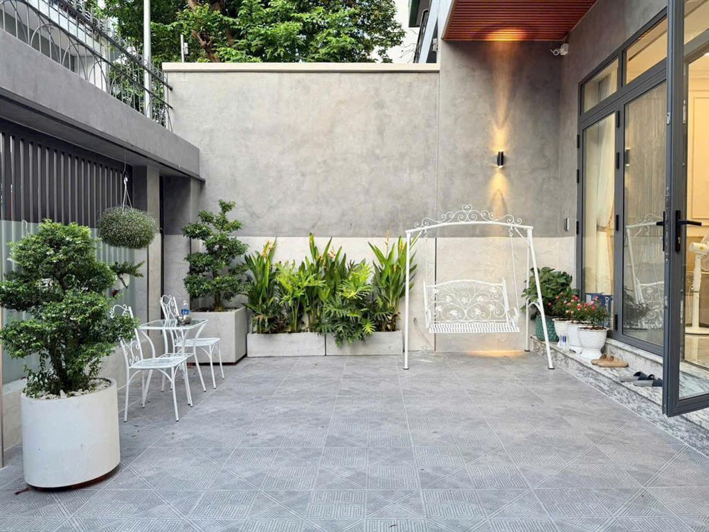 Bán Nhà Mặt Tiền Kinh Doanh Ngang 9M Sổ Đẹp 3 Tầng 150M2 Giá Chỉ 23,49 Tỷ Tl