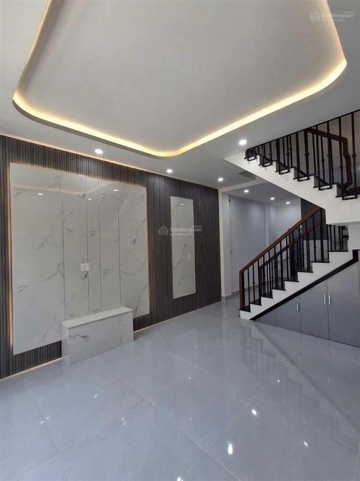 Bán nhà 3 tầng 3m75  an hải 17  sơn trà homestay 3 tầng 1 tum. vị trí cách bãi tắm phạm văn đồng