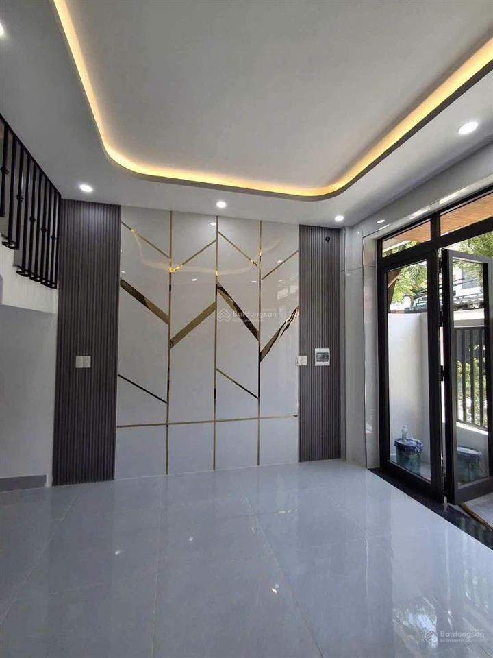 Bán nhà 3 tầng 3m75  an hải 17  sơn trà homestay 3 tầng 1 tum. vị trí cách bãi tắm phạm văn đồng