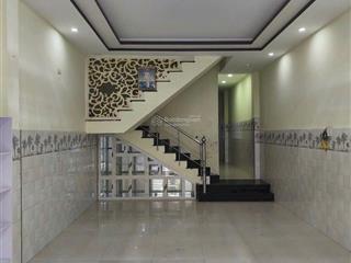 Cần bán ..nhà .2 tàng..
6ty. x .. nhỏ ....
dt .., 60m2, nhà 2 tầng, 3pn, 2wc, gần công viên,
