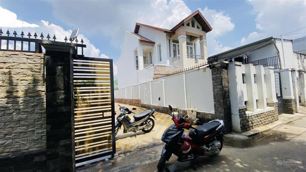 Kẹt bán lô đất vuông đẹp 114m2 (5 x 23m) sát mặt tiền hoàng diệu 2, oto tấn cửa 9.5 tỷ