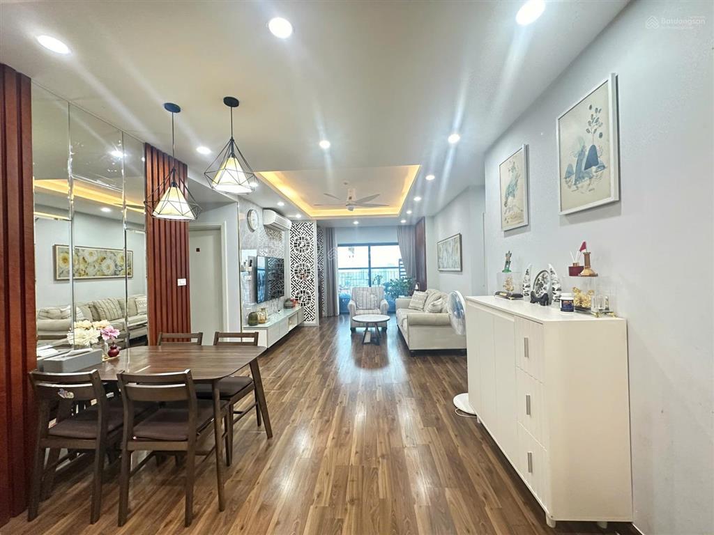 Cần bán căn 3 ngủ cccc khu sapphire goldmark city hồ tùng mậu