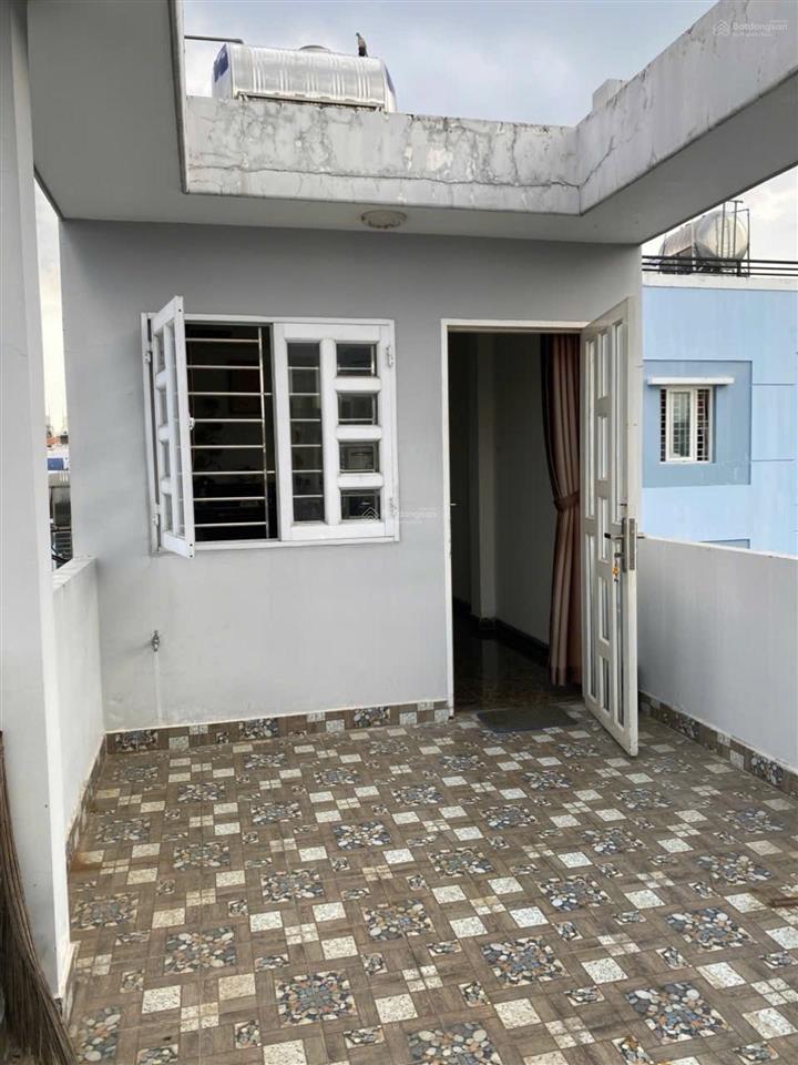 Sát mt nguyễn trọng tuyển hẻm trước 4m  40m2  5 tầng  4pn
