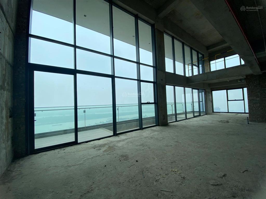 Chuyển nhượng căn penhouse 2 tầng view trực diện sông hồng cực mãn nhãn, giá 121tr/m2. 0987 938 ***