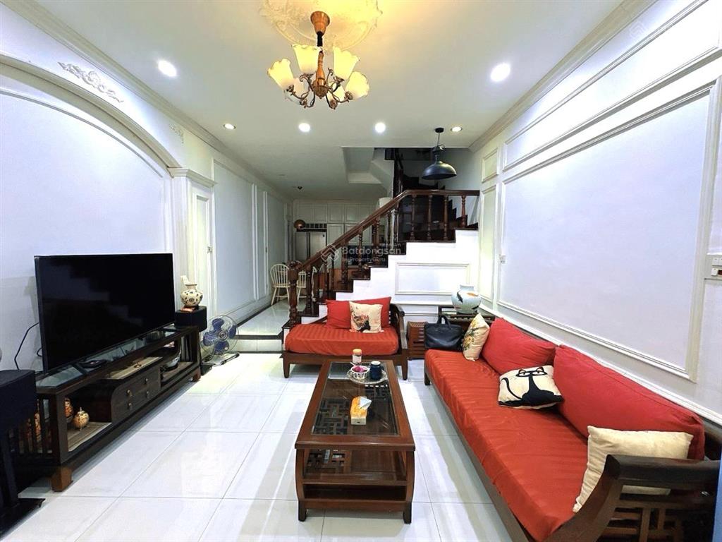 Phố vip thái hà  ô tô đỗ cửa  có sân vườn  60m x 4 tầng  nhà dân xây thiết kế đẹp