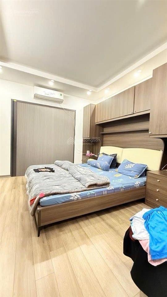 Hơn 9 tỷ ba đình còn sót 1 căn  phố tây  35m2 x 5 tầng thang máy