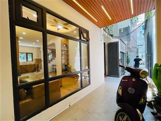 Bán nhà ngọc khánh 55m chỉ hơn 13 tỷ  ko quy hoạch nhà mới đẹp ở luôn