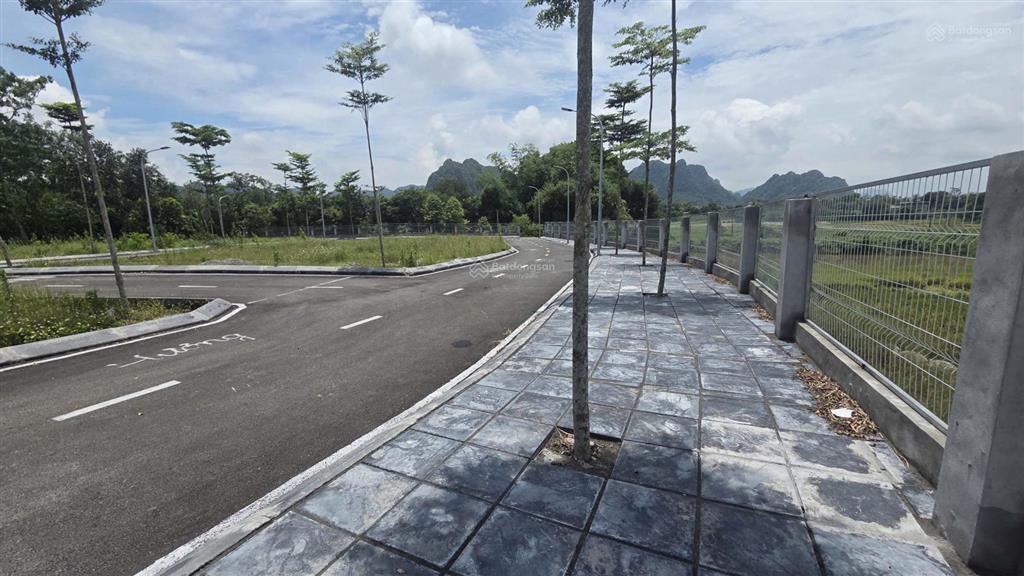 Đất nền ven hà nội giá nhỉnh 600tr/lô, full thổ cư sổ, sổ đỏ sẵn sàng giao dịch