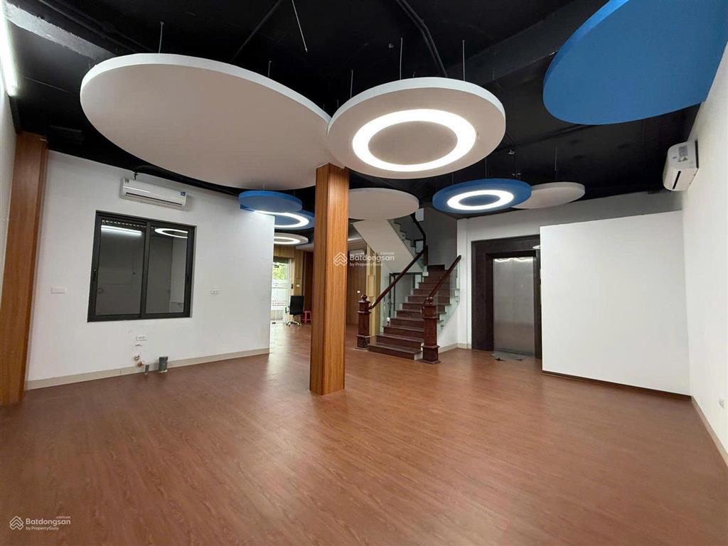 Cho thuê nhà liền kề ngõ 214 nguyễn xiển 170m2 x 6 tầng thang máy cuối nhà