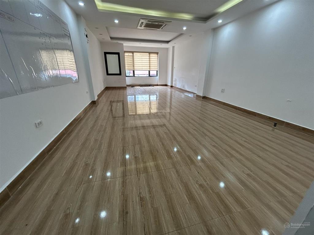 Cho thuê văn phòng dt 60m2, 32 triệu/tháng tại số 69, ngõ 2, đại lộ thăng long, nam từ liêm, hà nội