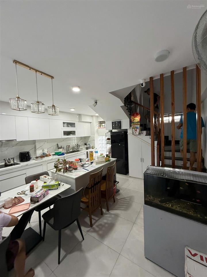 Chủ định cư bán gấp nhà đẹp hẻm 12m đặng thùy trâm, 4 tầng kiên cố, 5x14m, chỉ 10 tỷ bớt lộc