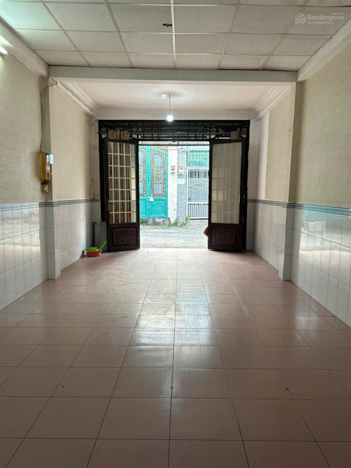 Bán nhà phạm văn đồng 2 tầng, 4x15m, có sẵn hợp đồng thuê 16 triệu/tháng, giá chỉ 9 tỷ tl