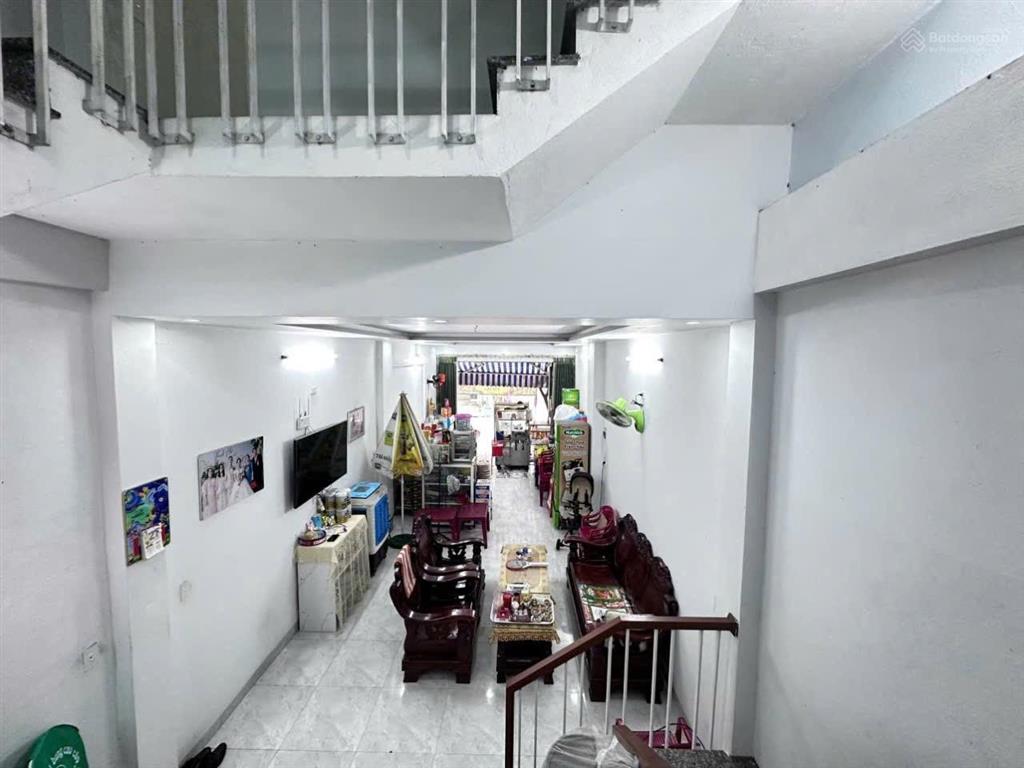 Mình chính chủ cần bán bán nhà mặt tiền tôn đản, phường hòa an. vị trí kinh doanh