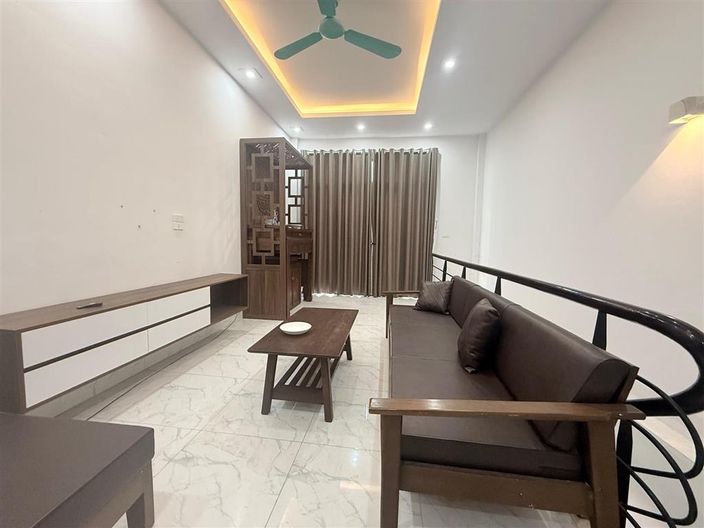 BÁN NHÀ - NGÔ GIA TỰ - NHÀ 4 TẦNG DÂN XÂY ĐẸP LUNG LINH - TẶNG FULL NỘI THẤT - 79M -