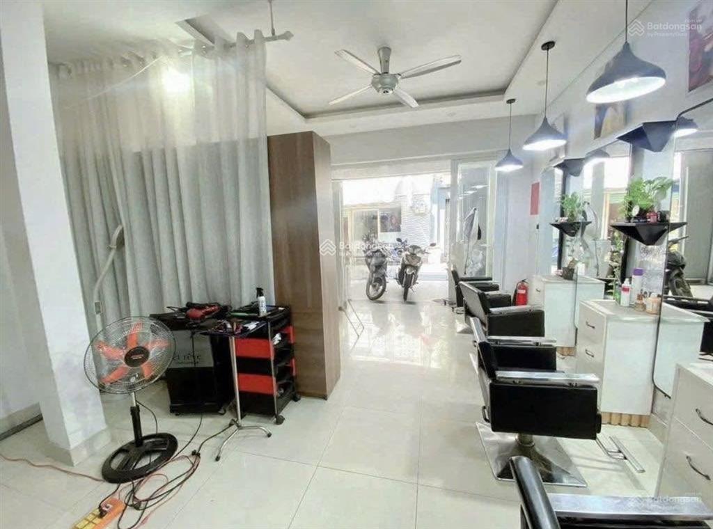 Bán nhà 85m² mặt tiền kinh doanh ngay xã phong phú, bình chánh. shr, full thổ cư giá 1,1 tỷ tl
