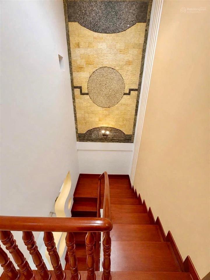 Cực hiếm nhà ngay bình chiểu, thủ đức100m²1trệt 1lầu3pn2wcshrcông chứng nhanh 750tr còn tl