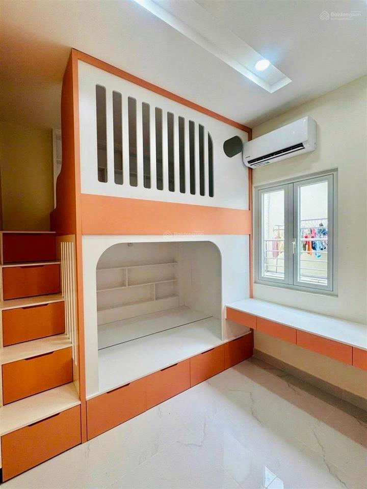 Cực hiếm nhà ngay bình chiểu, thủ đức100m²1trệt 1lầu3pn2wcshrcông chứng nhanh 750tr còn tl