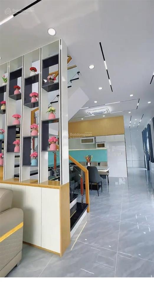 Chính chủ bán gấp nhà 2 mặt tiền 222m² 11x20 hoàn công shr, hẻm 8m, 1 trệt 1 lầu giá 800tr còn tl