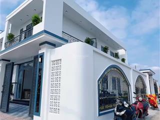 Chính chủ bán gấp nhà 2 mặt tiền 222m² 11x20 hoàn công shr, hẻm 8m, 1 trệt 1 lầu giá 800tr còn tl