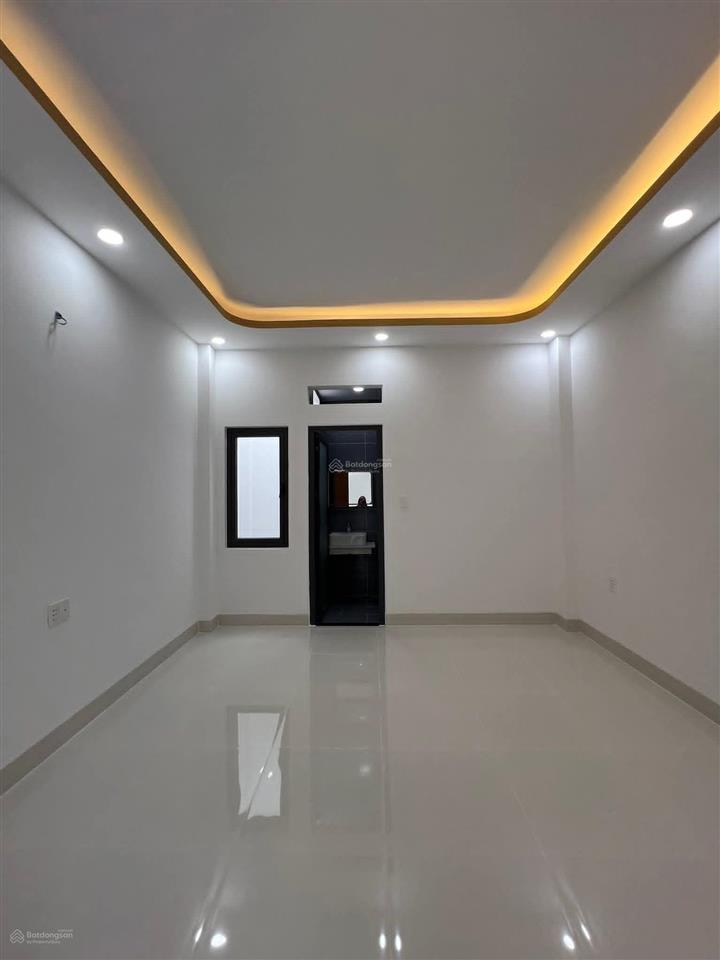 Nhà riêng đẹp xuất sắc tại nguyễn văn linh, còn tl, 125m², 3pn, 2wc, shr, hẻm xe hơi giá chốt 750tr