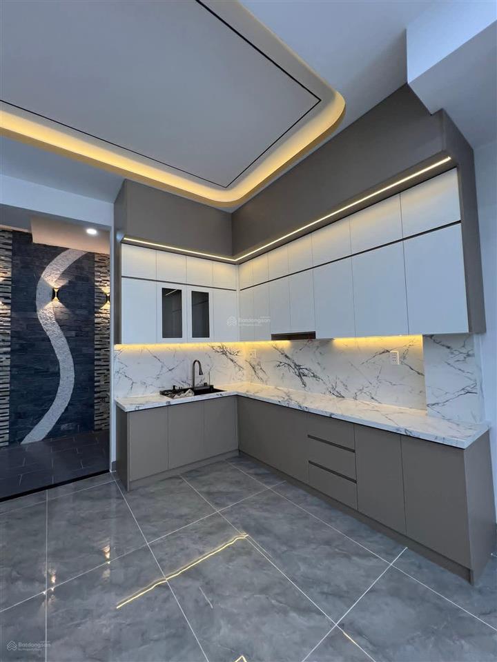 Nhà riêng đẹp xuất sắc tại nguyễn văn linh, còn tl, 125m², 3pn, 2wc, shr, hẻm xe hơi giá chốt 750tr