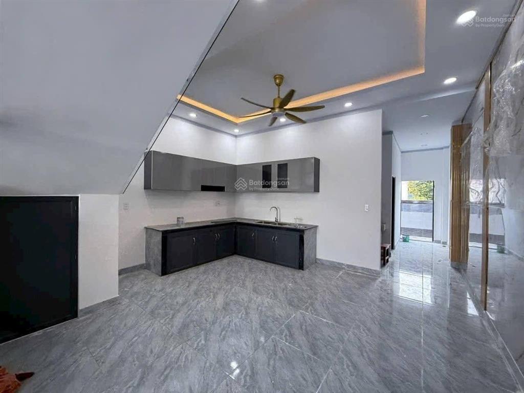 Bán nhà đẹp tại đường nguyễn văn thủ, 125m², 3pn, 2wc, 1t, mặt tiền 6m, giá tổng 800tr