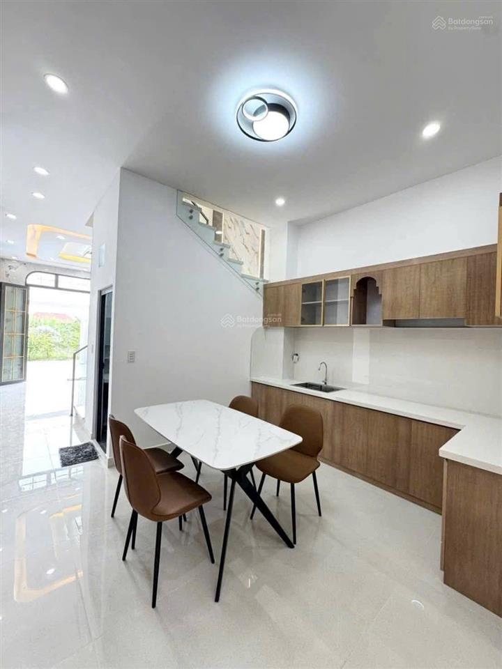 Bán gấp nhà riêng 100m2, 3pn, 3wc tại lê đình cẩn, p10, q8, hcm, shr giá full 970tr