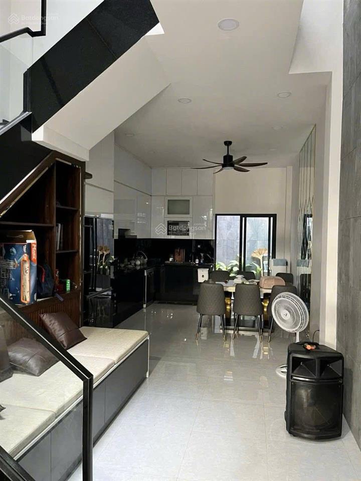Bán nhà riêng tại ngô bệ, 1 tỷ, 135m2, 3pn, 3wc, 2 tầng, mặt tiền 6m