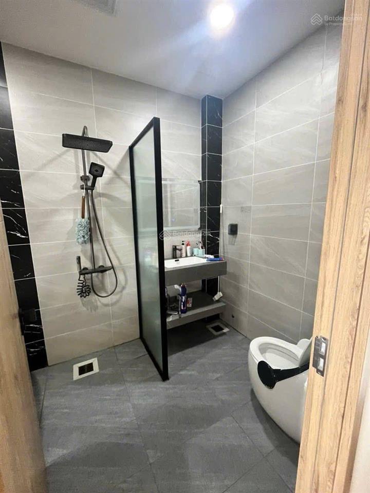 Bán nhà riêng tại ngô bệ, 1 tỷ, 135m2, 3pn, 3wc, 2 tầng, mặt tiền 6m