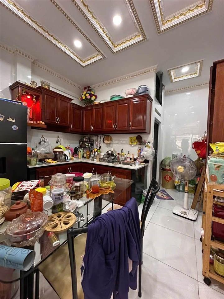 Nhà chủ ngộp bán gấp 1 trệt 3 lầu p15 q8, hoàn công 165m2, pháp lý rõ ràng giá tổng 900tr