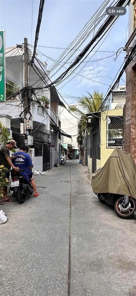Nhà chủ ngộp bán gấp 1 trệt 3 lầu p15 q8, hoàn công 165m2, pháp lý rõ ràng giá tổng 900tr