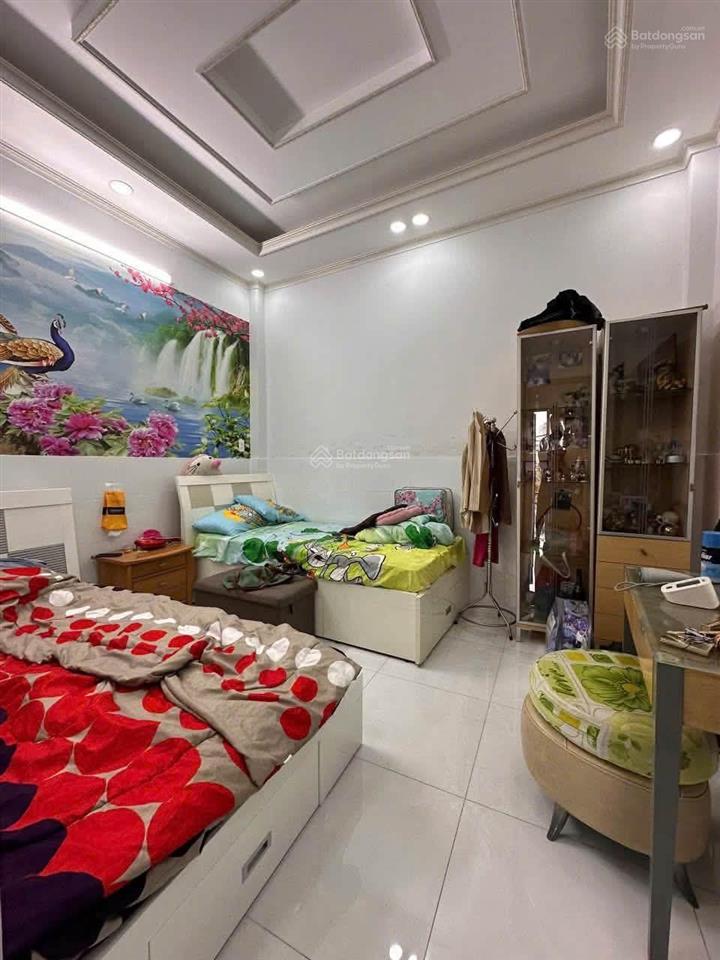 Nhà chủ ngộp bán gấp 1 trệt 3 lầu p15 q8, hoàn công 165m2, pháp lý rõ ràng giá tổng 900tr