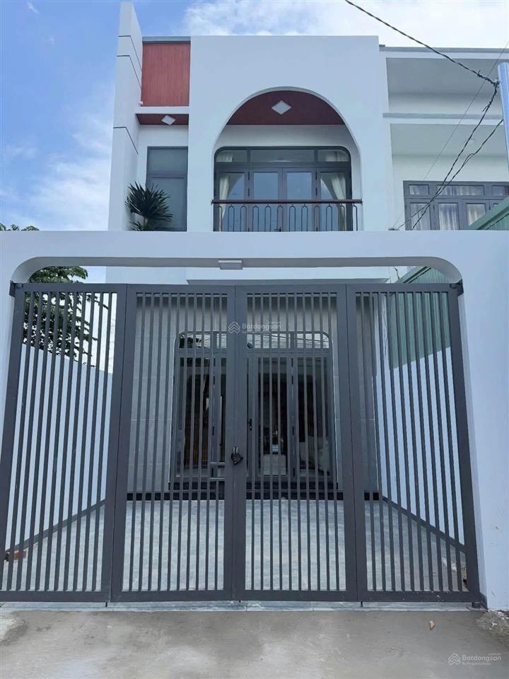 Bán gấp nhà 1 trệt 1 lầu thiết kế sang trọng tại nguyễn văn linh, 998tr, 100 m2, giá tốt hàng hiếm