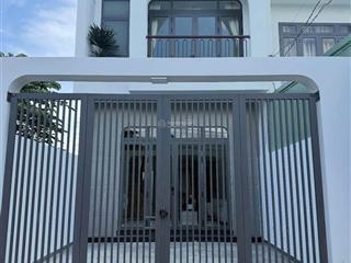 Bán gấp nhà 1 trệt 1 lầu thiết kế sang trọng tại nguyễn văn linh, 998tr, 100 m2, giá tốt hàng hiếm