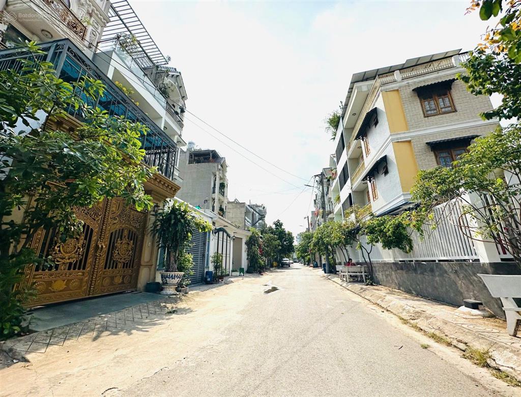 Đất hiếm, khu phân lô đồng bộ, ngang bề thế 7m, ngay bệnh viện đa khoa thủ đức, 95m2, chỉ 7,5 tỷ