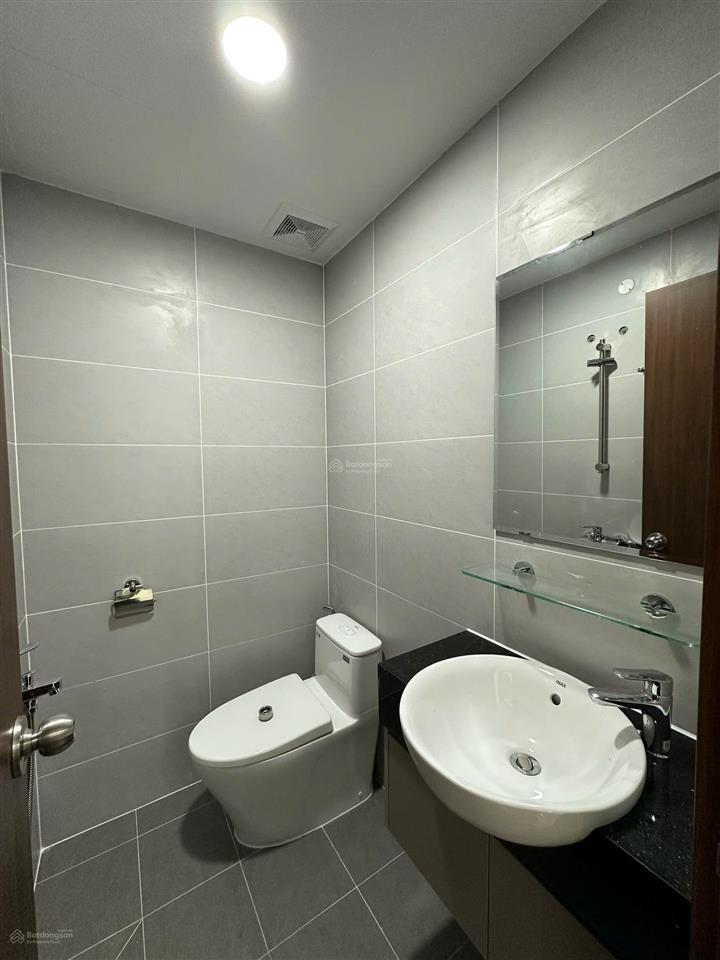 2pn góc ngay ldhqg rộng rãi thoáng mát giá 7triệu/tháng  hỗ trợ 6 tháng đầu