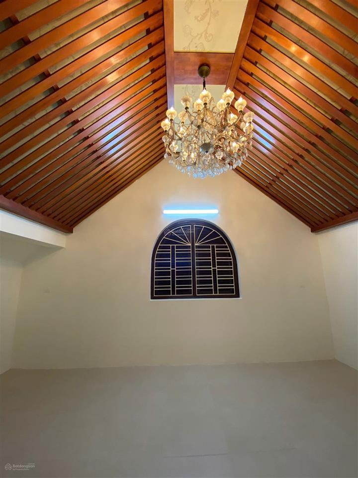 Cho thuê biệt thự kđt trung yên, phố vũ phạm hàm, cầu giấy. dt 150m2, 1 hầm, 4 nổi. giá 55 triệu