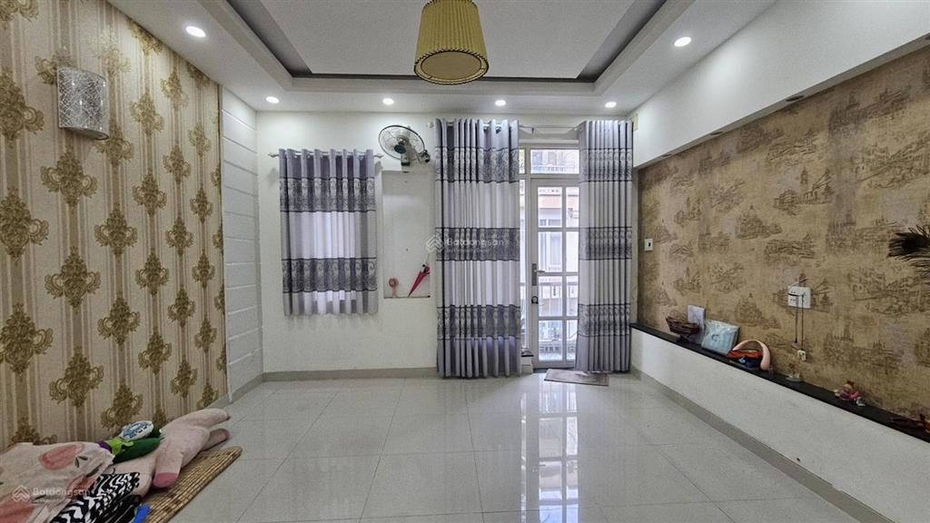 Hẻm 688 lê đức thọ p.15 gò vấp, 1 trệt 3 lầu. giá 7.x tỷ