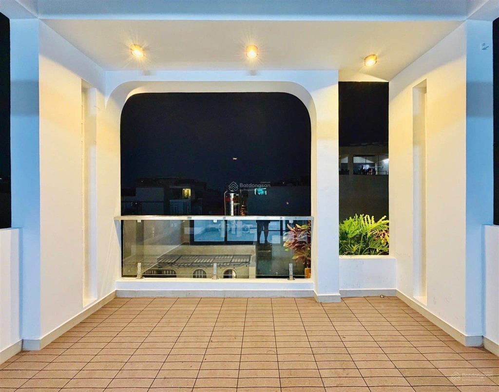 Siêu phẩm gò vấp  hẻm xe hơi nội bộ  nhà 4 tầng sát chợ!