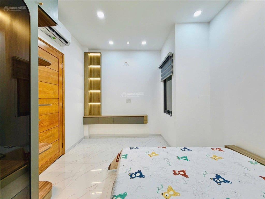Siêu phẩm gò vấp  hẻm xe hơi nội bộ  nhà 4 tầng sát chợ!