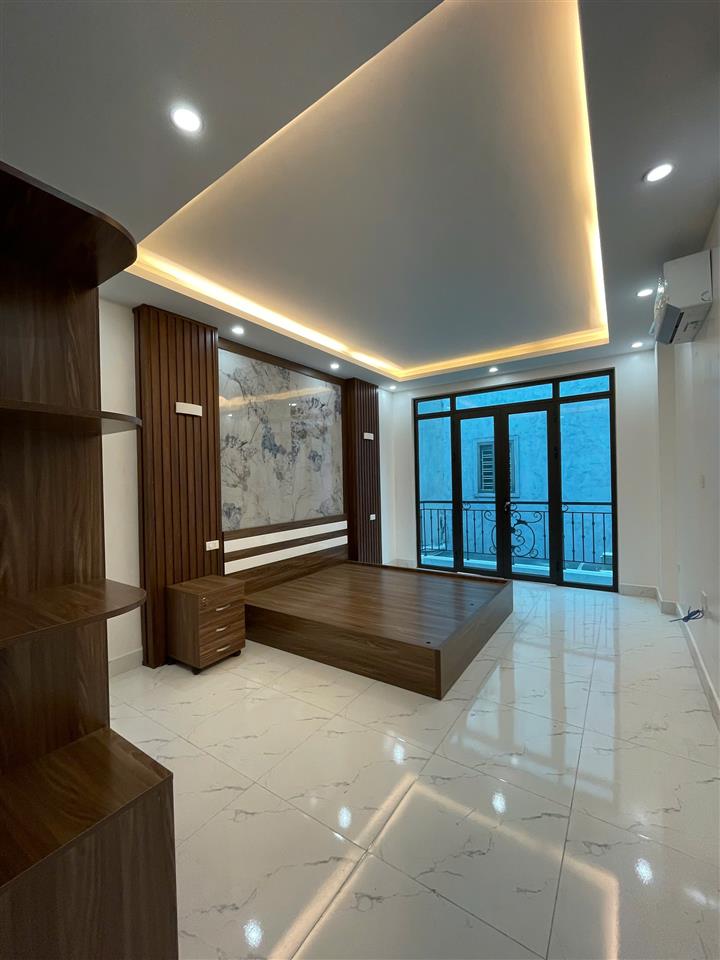 BÁN NHÀ ĐẸP 430 TRẦN NGUYÊN HÃN – FULL NỘI THẤT

Diện tích: 65m² sân cổng riêng 3 tầng