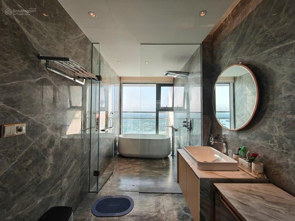 Cho thuê penthouse gateway quận 2, diện tích 584m2, view sông panorama, full nội thất, sân vườn