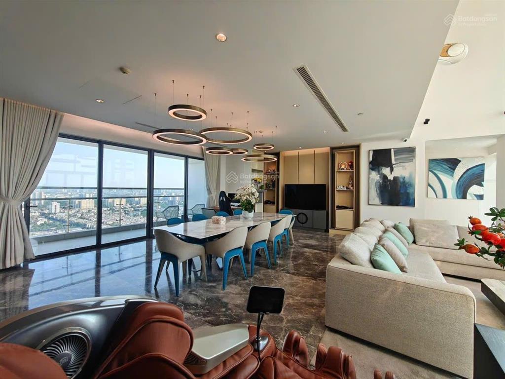 Cho thuê penthouse gateway quận 2, diện tích 584m2, view sông panorama, full nội thất, sân vườn