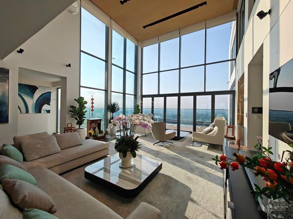 Cho thuê penthouse gateway quận 2, diện tích 584m2, view sông panorama, full nội thất, sân vườn