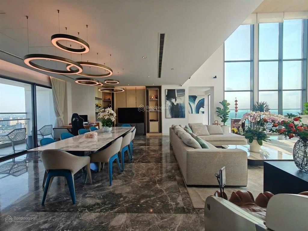 Cho thuê penthouse gateway quận 2, diện tích 584m2, view sông panorama, full nội thất, sân vườn