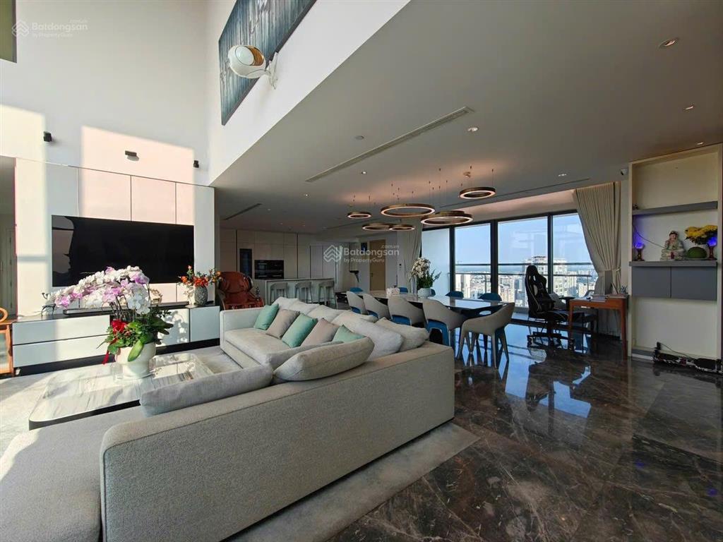 Cho thuê penthouse gateway quận 2, diện tích 584m2, view sông panorama, full nội thất, sân vườn
