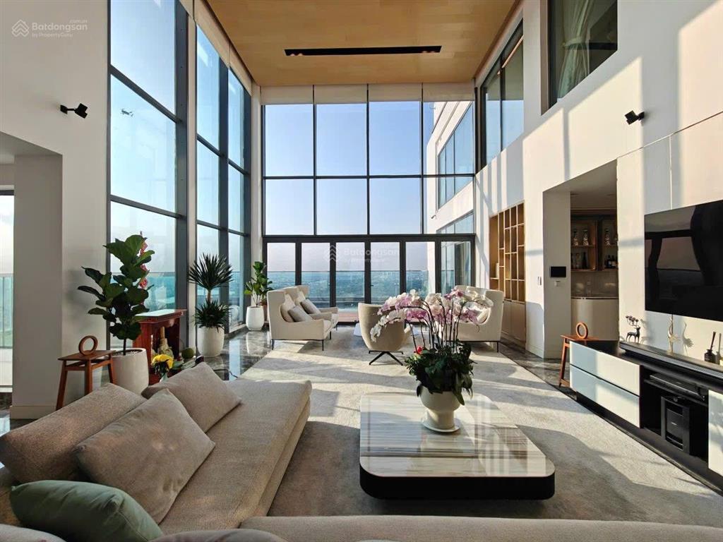 Cho thuê penthouse gateway quận 2, diện tích 584m2, view sông panorama, full nội thất, sân vườn