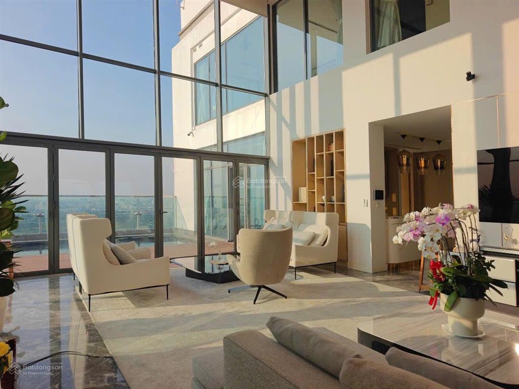Cho thuê penthouse gateway quận 2, diện tích 584m2, view sông panorama, full nội thất, sân vườn