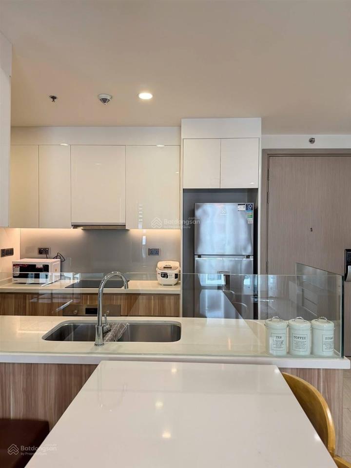 Cho thuê q2 thảo điền 2pn, full nội thất, 69m2, view city, trống sẵn ở liền, 35 triệu bao phí